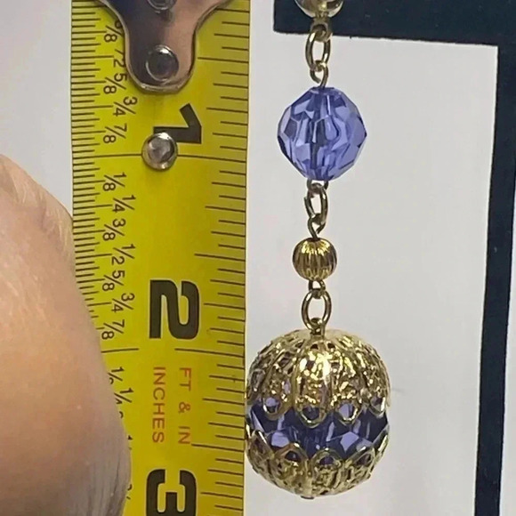 😍SET - NECKLACE (31”) AND PIERCED EARRINGS (2 3/4”) - Picture 8 of 10